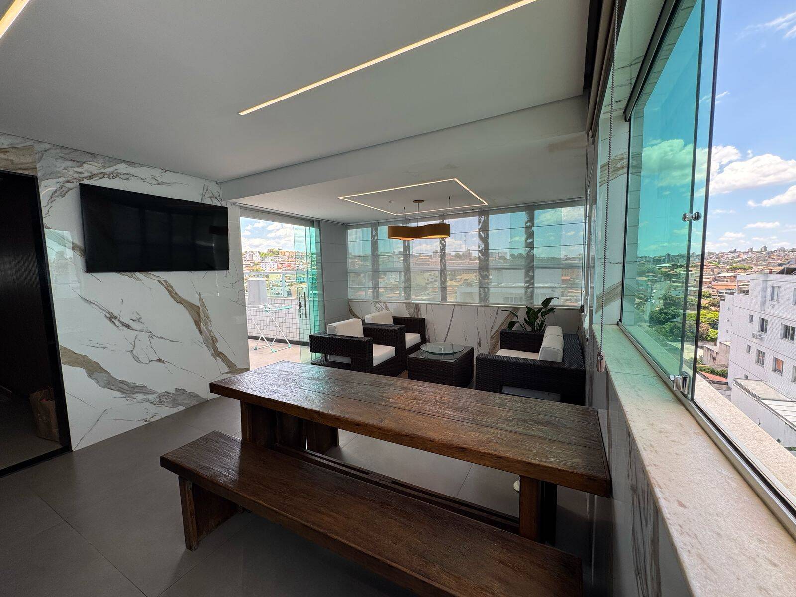 Cobertura à venda com 4 quartos, 240m² - Foto 40