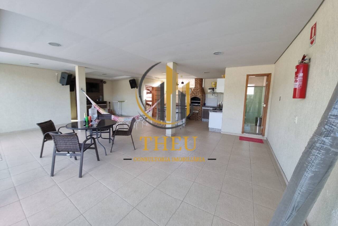 Casa à venda com 3 quartos, 110m² - Foto 1
