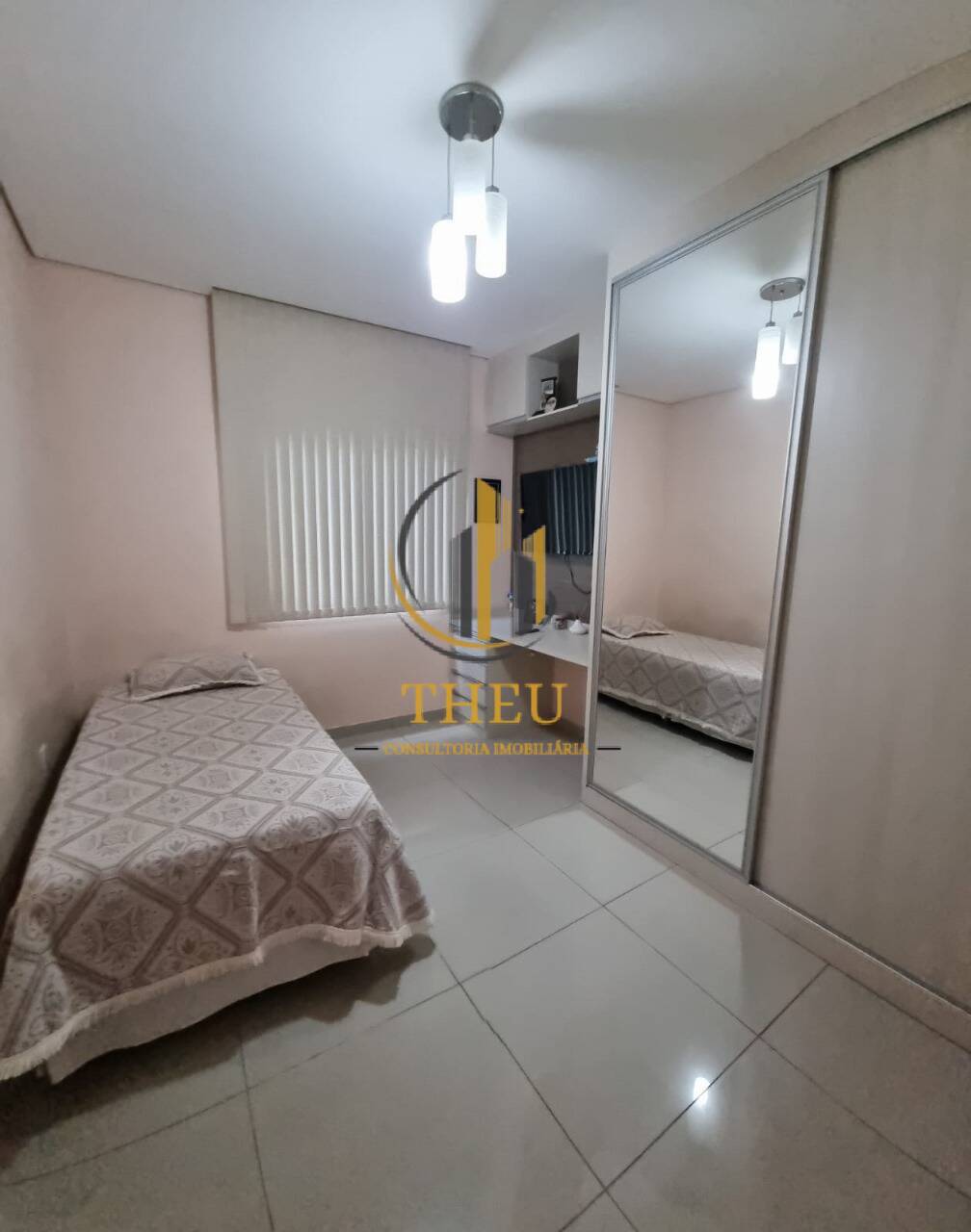 Casa à venda com 3 quartos, 110m² - Foto 2